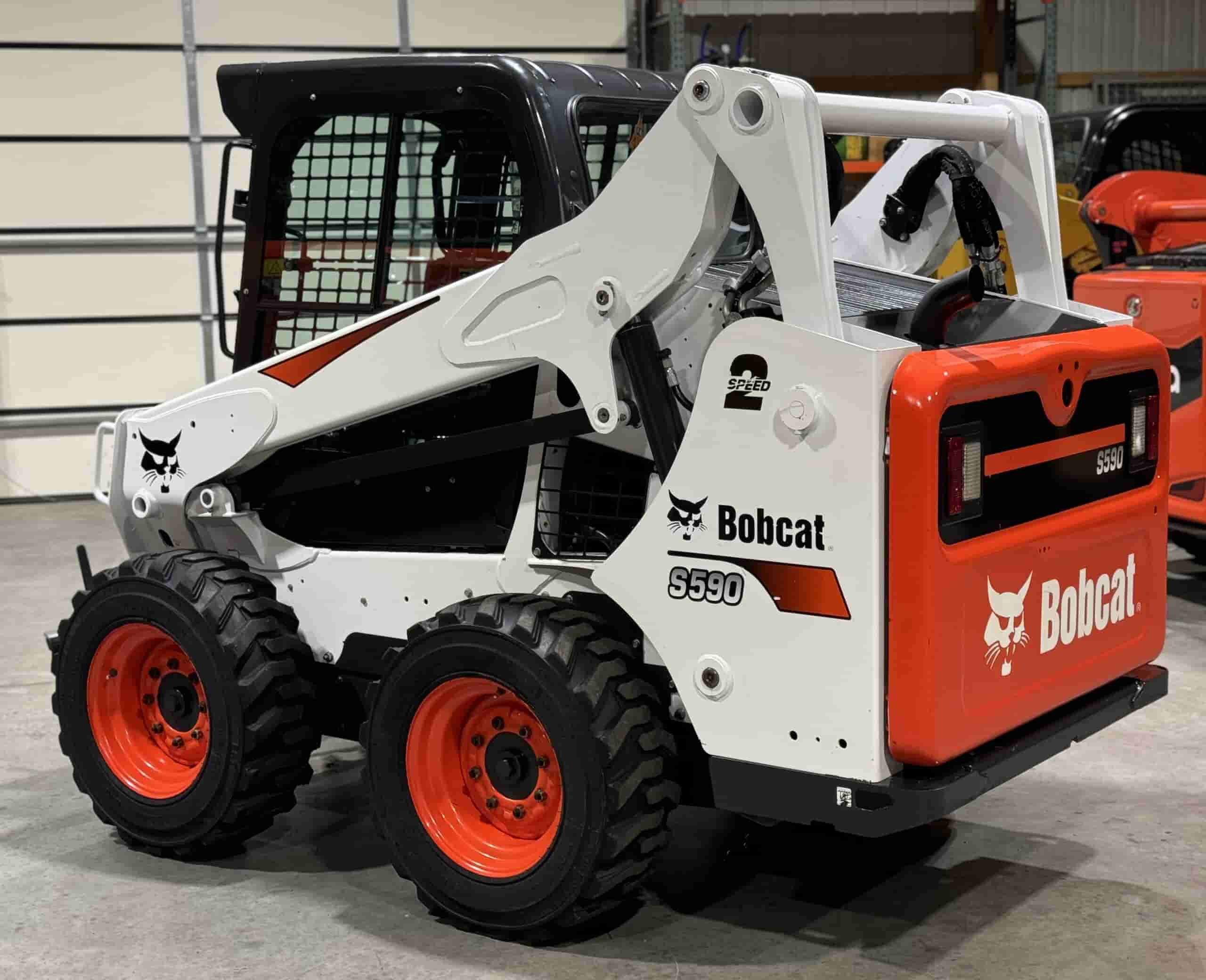 2018 BOBCAT S590 LIKE NEW!
